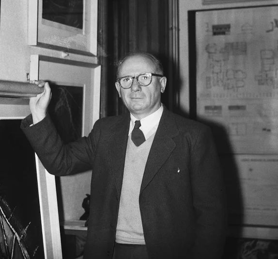 William Gear